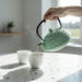 KUMO öntöttvas teáskanna szűrővel, 1000 ml, menta zöld réz díszítéssel