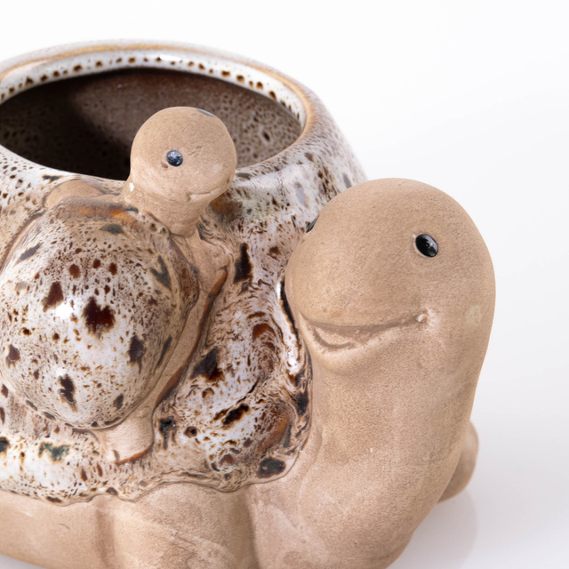 Porcelán virágcserép, teknős, 15 x 11 cm