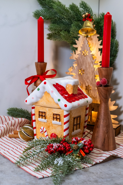 Fából készült gyertyaállvány, akácia, 22 cm